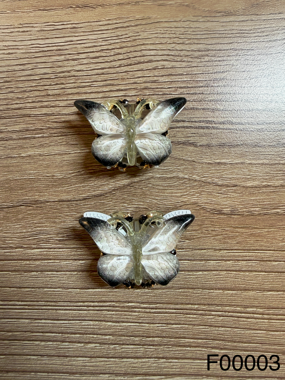 Smokey Pearl Ombré Butterfly Focal Bead with Rhinestone Base